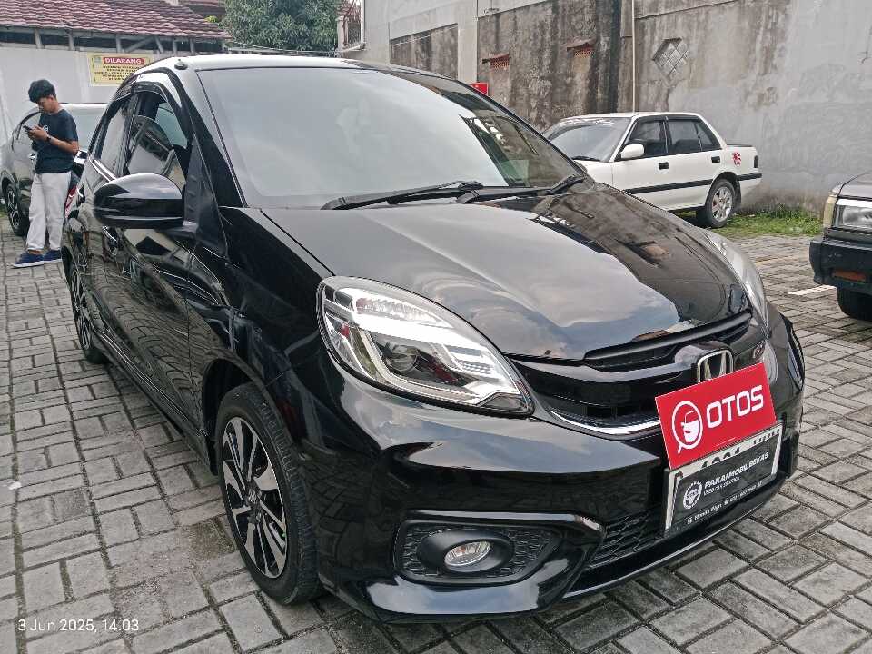 2017 Honda Brio 1.2 RS - Foto 1 dari 6