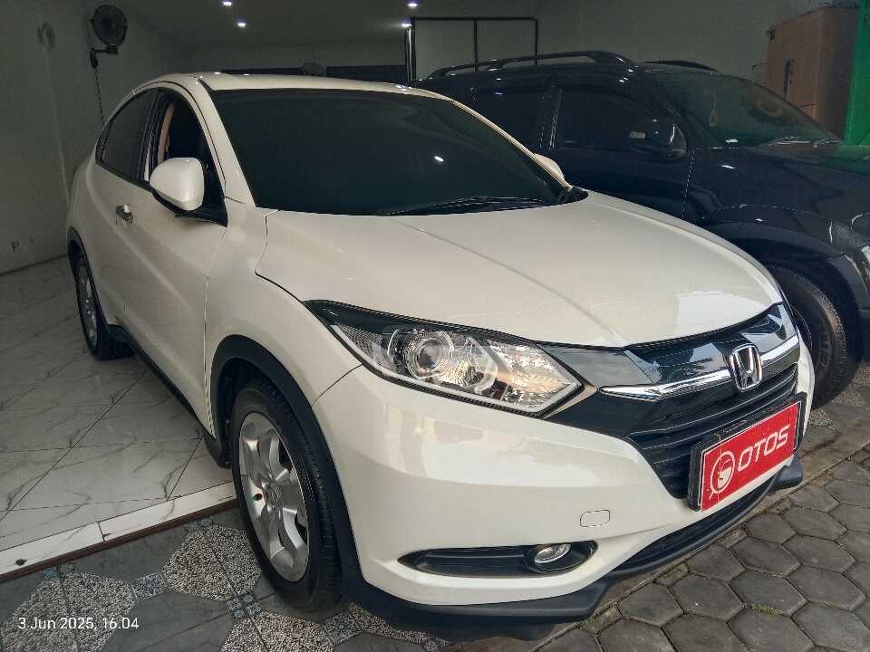 2015 Honda HR-V 1.5 E - Foto 1 dari 6