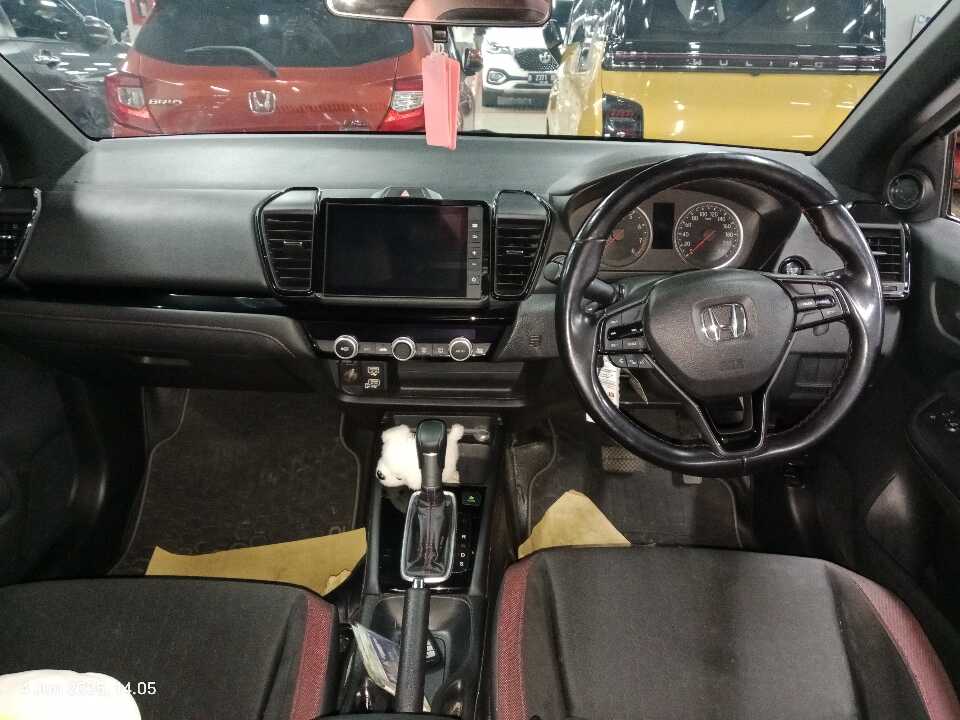 Foto Mobil Bekas Dashboard Honda City 1.5 RS Hatchback tahun 2021