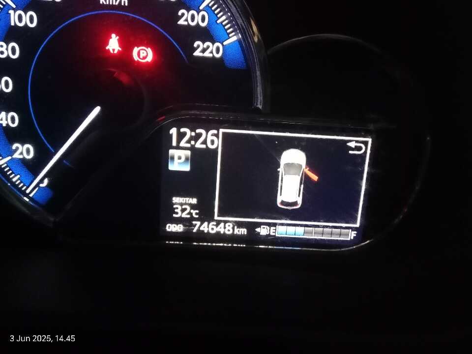 Foto Mobil Bekas Odometer Toyota Yaris 1.5 S tahun 2019
