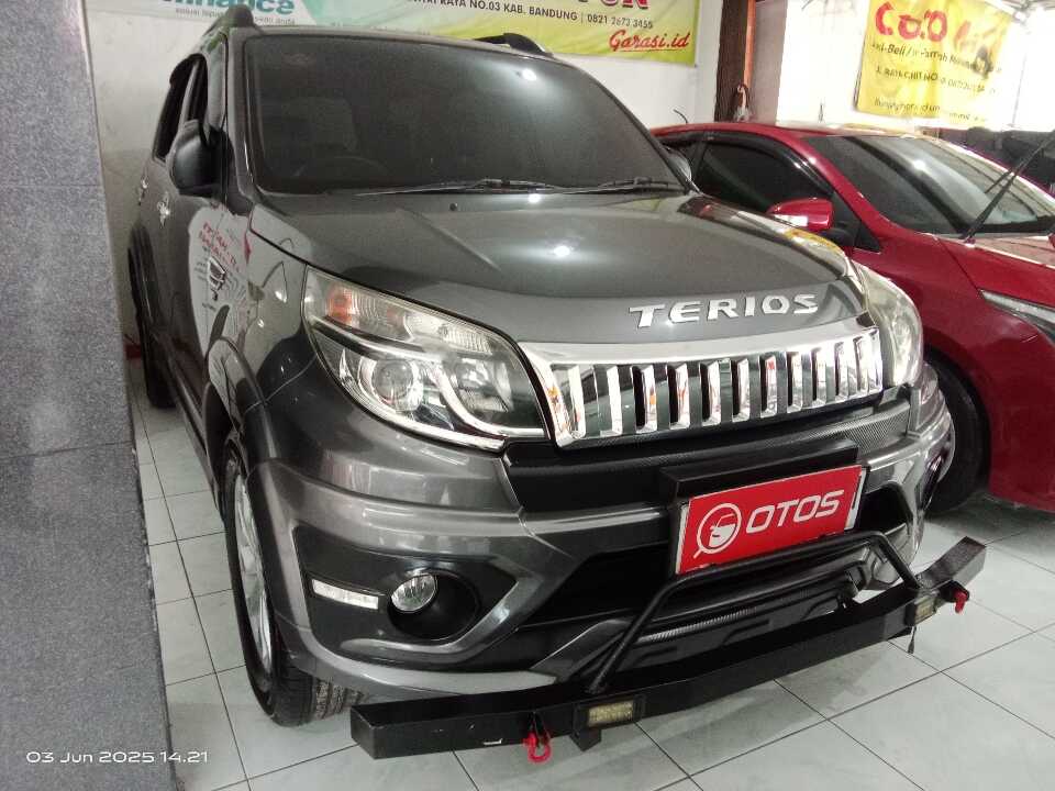2017 Daihatsu Terios 1.5 R - Foto 1 dari 6