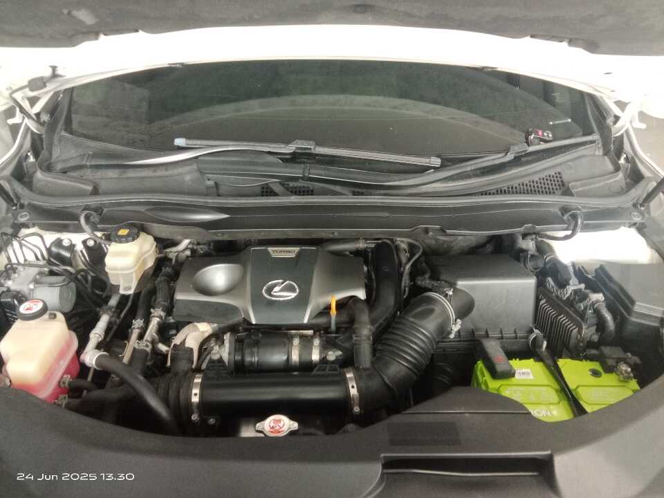 Foto Mobil Bekas Mesin Lexus RX 200t 2.0 tahun 2017