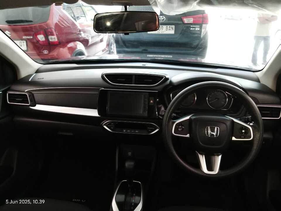 Foto Mobil Bekas Dashboard Honda BR-V 1.5 E tahun 2022