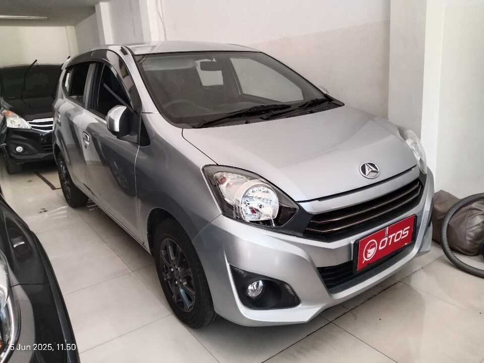 2022 Daihatsu Ayla 1.0 X - Foto 1 dari 6