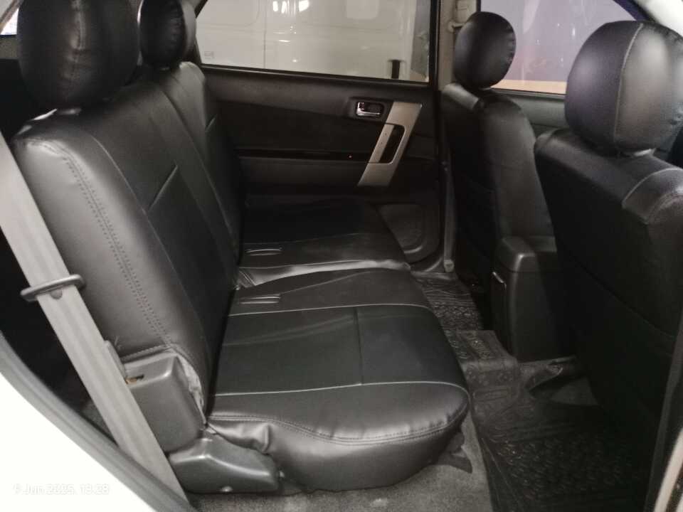 Foto Mobil Bekas Kabin Belakang Daihatsu Terios 1.5 TX tahun 2014