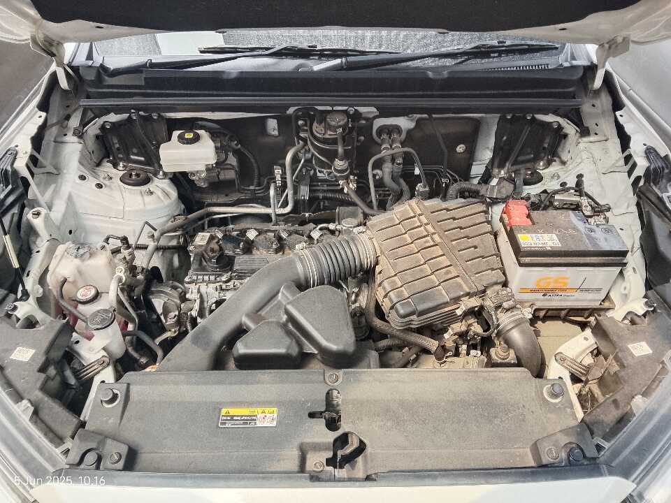 Foto Mobil Bekas Mesin Toyota Innova 2.0 Zenix Q HV CVT TSS tahun 2023