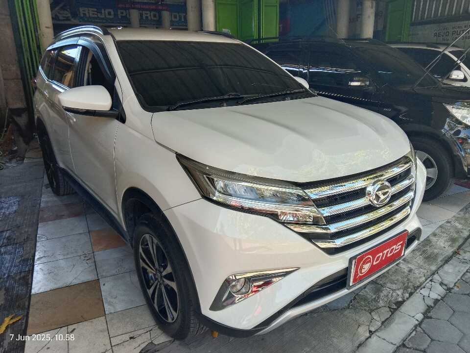 2018 Daihatsu Terios 1.5 R - Foto 1 dari 6