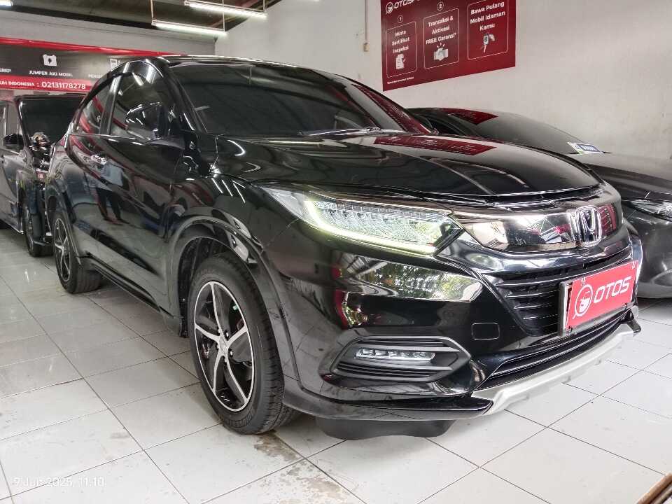 2021 Honda HR-V 1.8 RS - Foto 1 dari 6