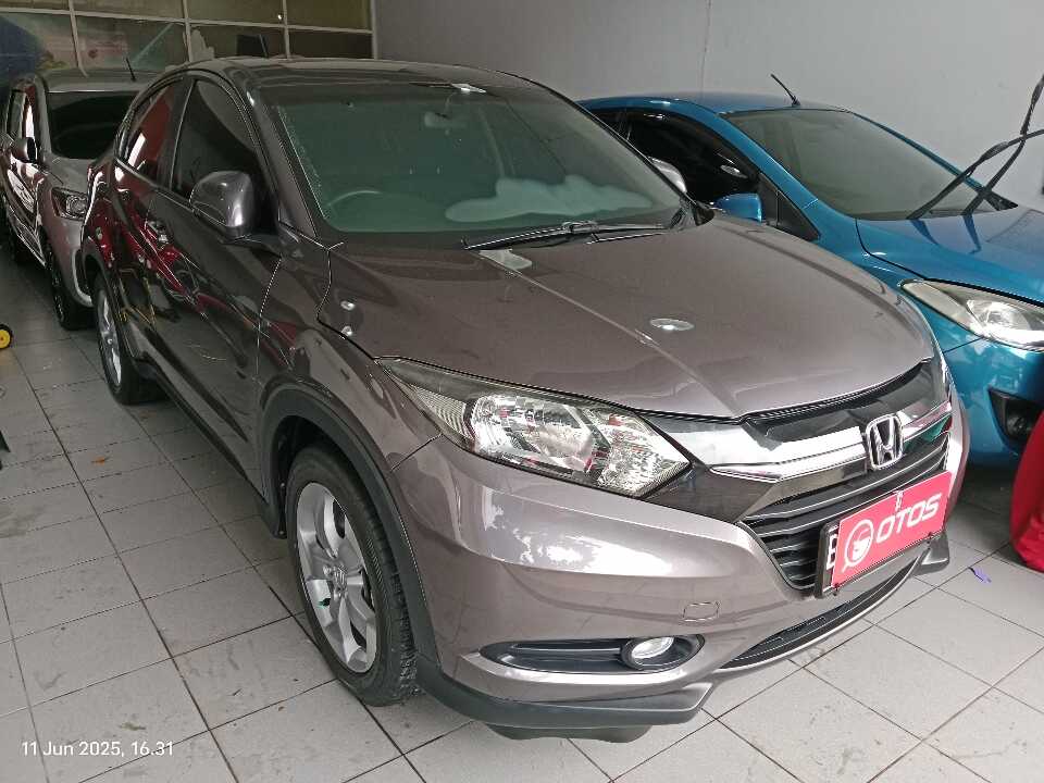 2017 Honda HR-V 1.5 E - Foto 1 dari 6