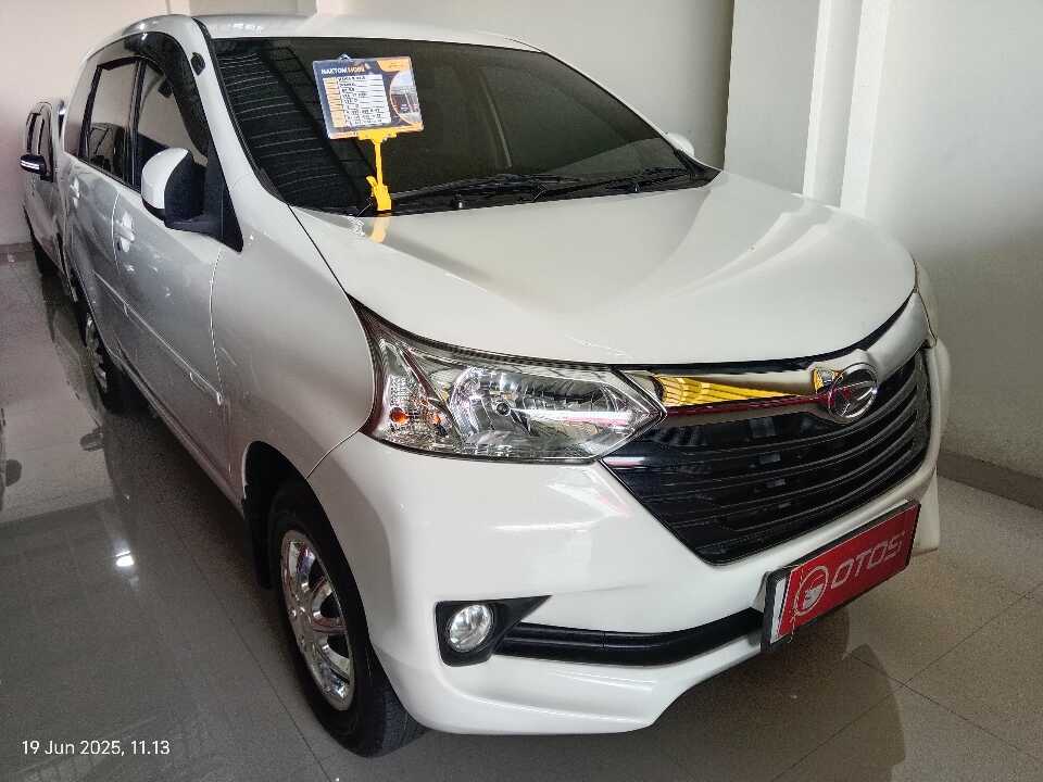 2018 Daihatsu Xenia 1.3 R - Foto 1 dari 6