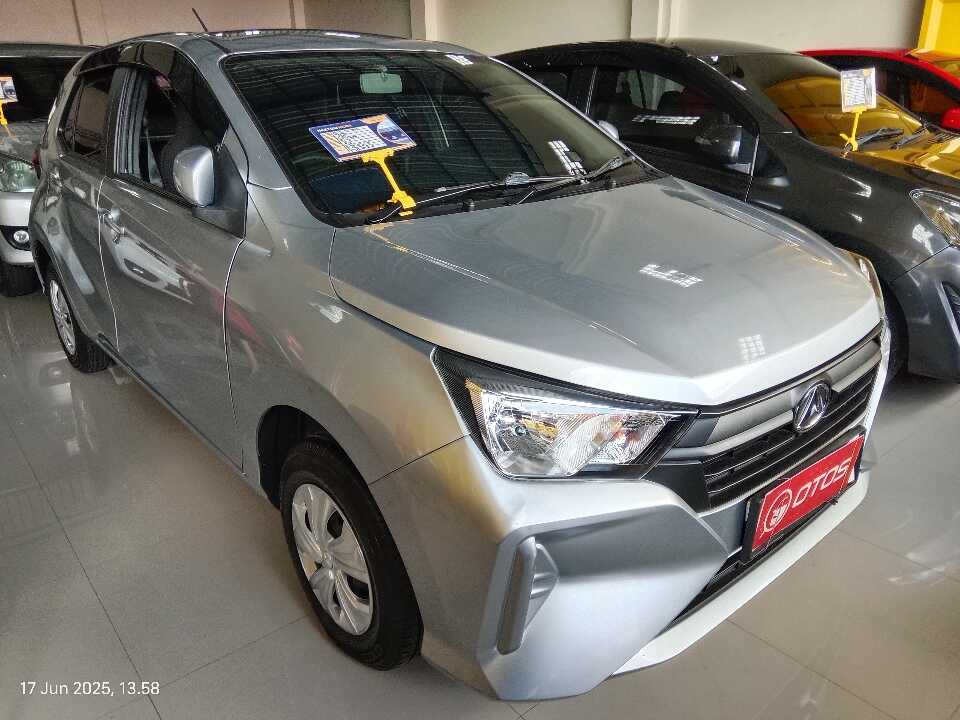 2023 Daihatsu Ayla 1.0 M - Foto 1 dari 6