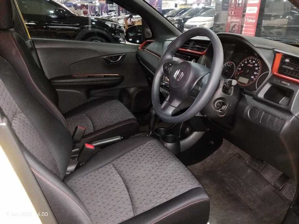 Foto Mobil Bekas Kabin Depan Honda Brio 1.2 RS tahun 2022