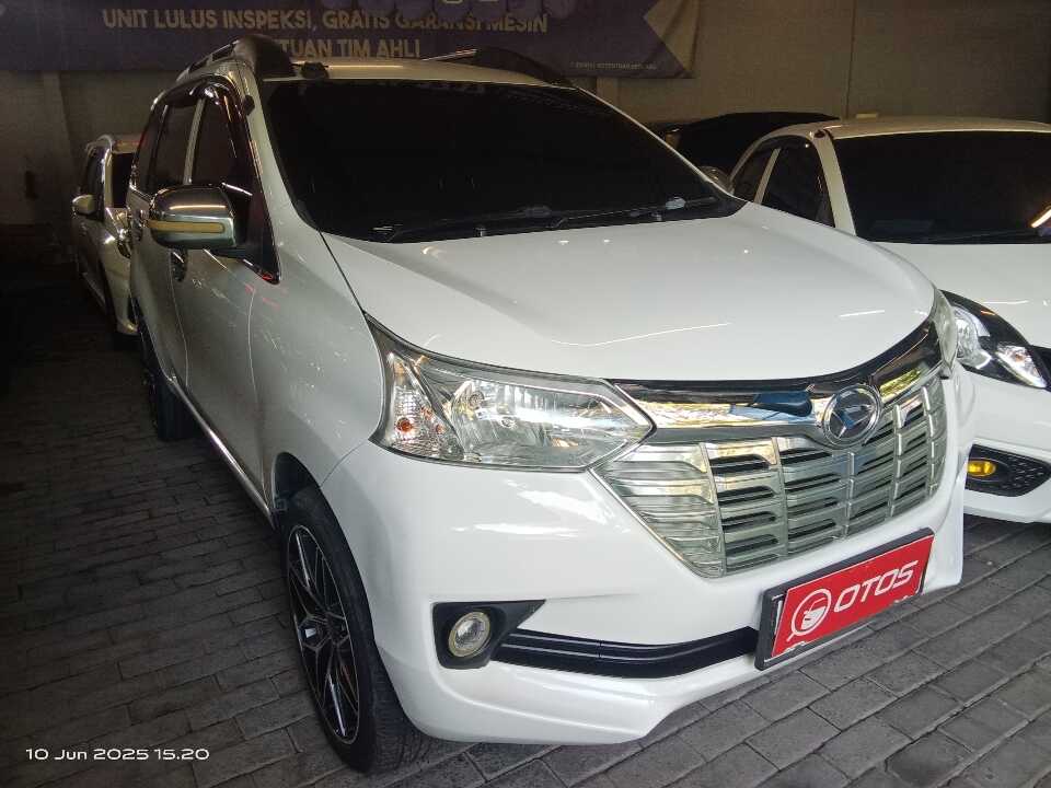 2016 Daihatsu Xenia 1.0 D - Foto 1 dari 6