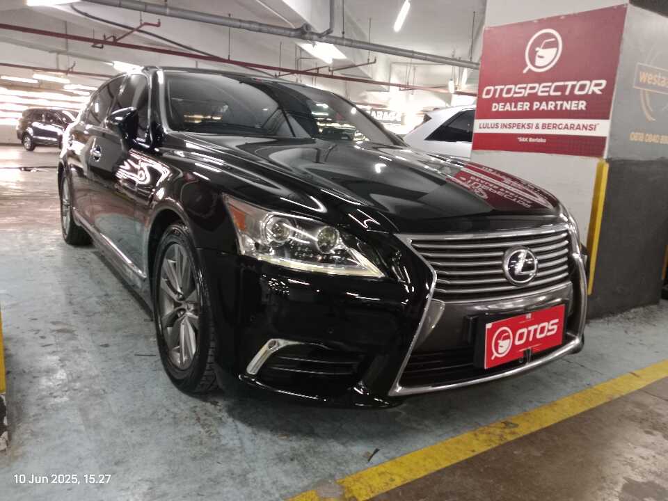 2014 Lexus LS 460 L 4.6 - Foto 1 dari 6