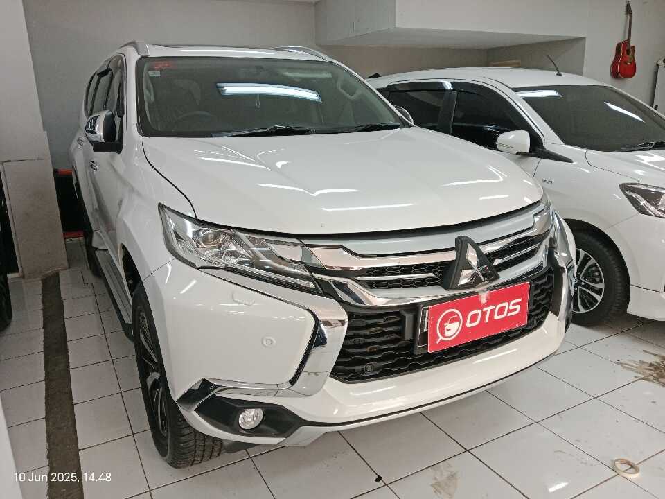 2020 Mitsubishi Pajero Sport 2.4 Dakar - Foto 1 dari 6