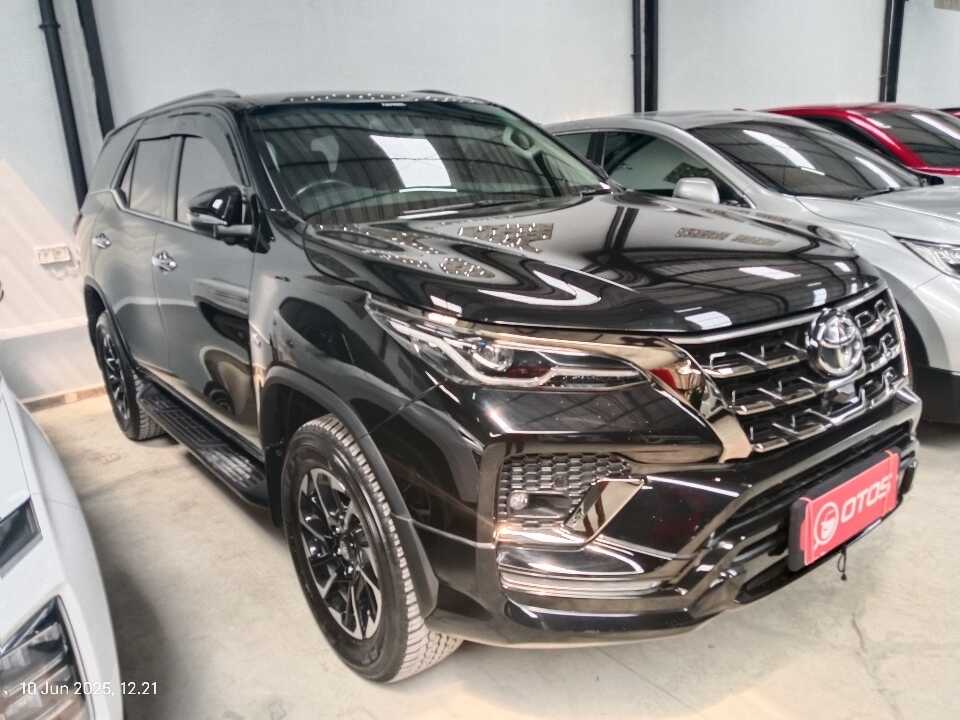 2021 Toyota Fortuner 2.7 4X2 SRZ - Foto 1 dari 6