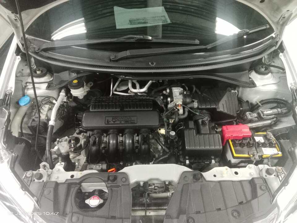 Foto Mobil Bekas Mesin Honda Mobilio 1.5 E tahun 2019