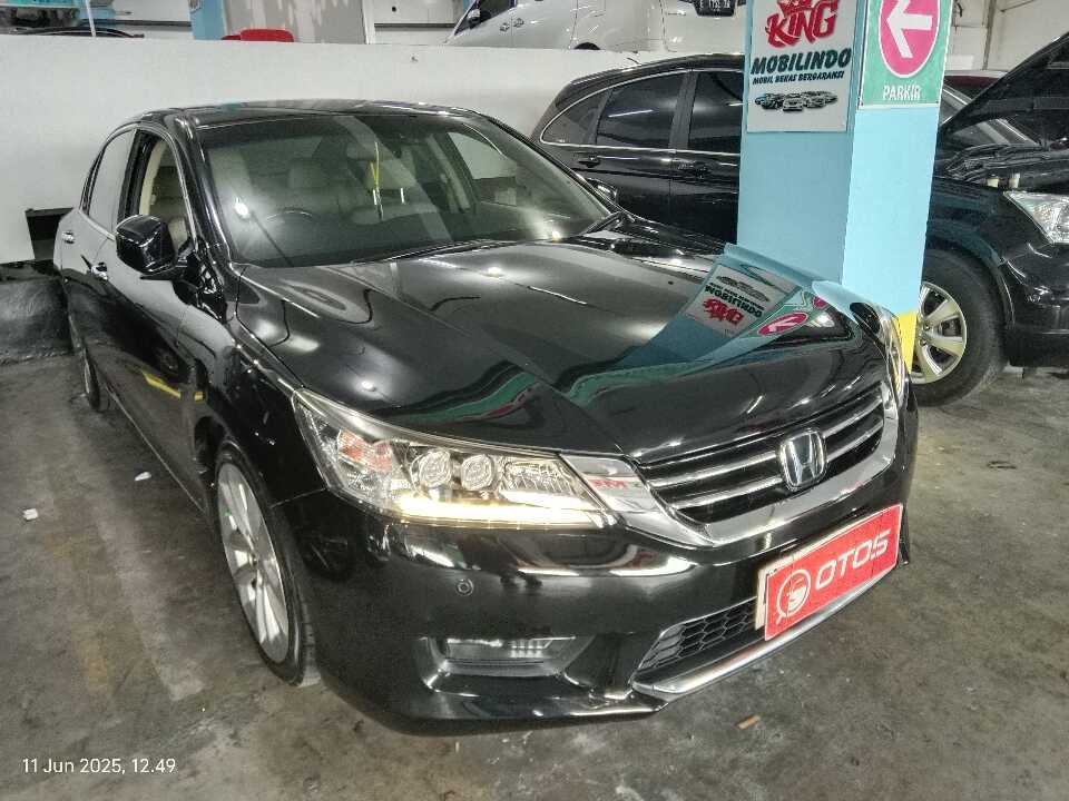 2015 Honda Accord 2.4 VTi-L - Foto 1 dari 6