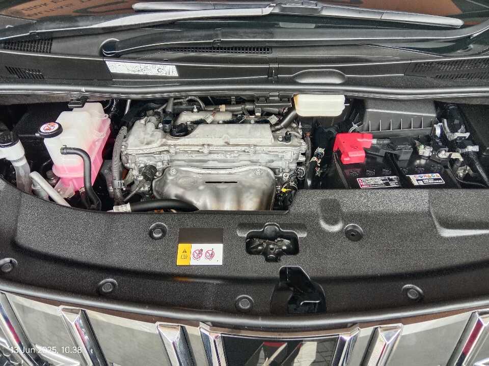 Foto Mobil Bekas Mesin Toyota Alphard 2.5 G tahun 2022