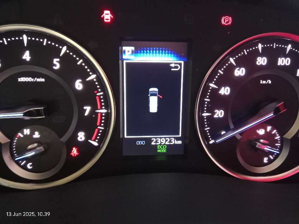 Foto Mobil Bekas Odometer Toyota Alphard 2.5 G tahun 2022
