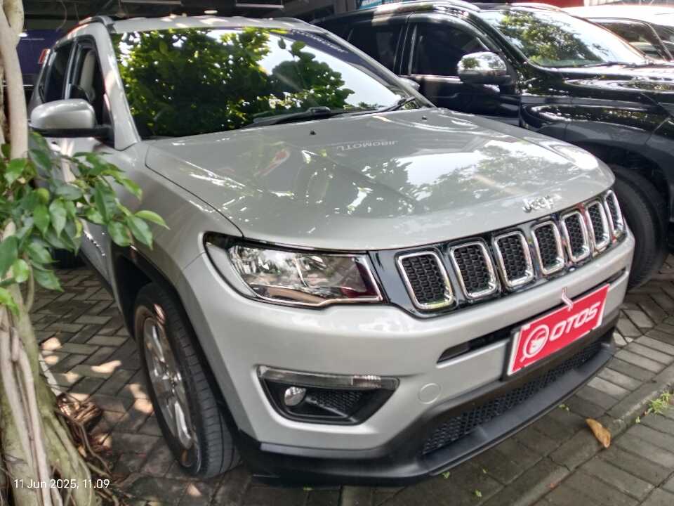 2018 Jeep Compass 1.4 Longitude - Foto 1 dari 6