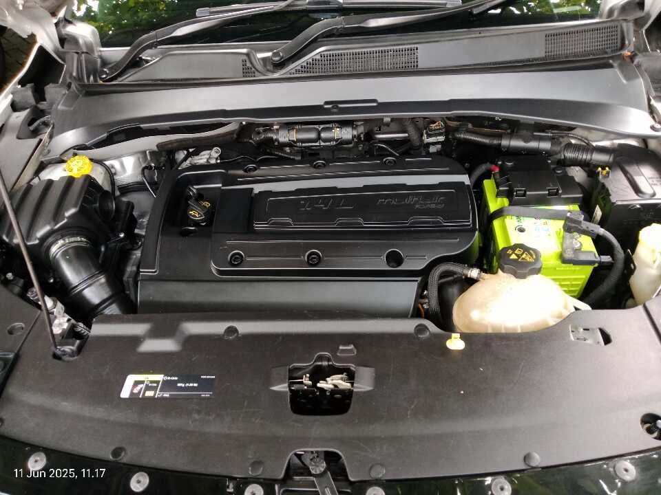 Foto Mobil Bekas Mesin Jeep Compass 1.4 Longitude tahun 2018