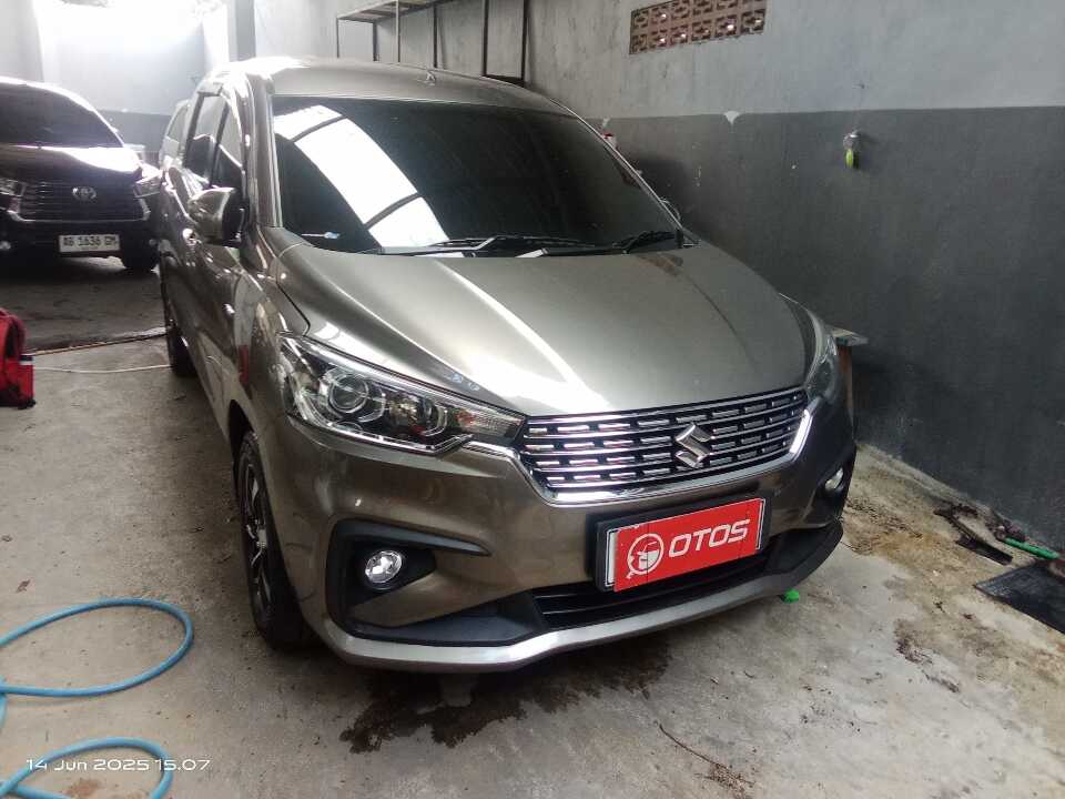 2019 Suzuki Ertiga 1.5 GX - Foto 1 dari 6