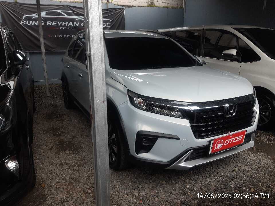 2023 Honda BR-V 1.5 E Prestige - Foto 1 dari 6