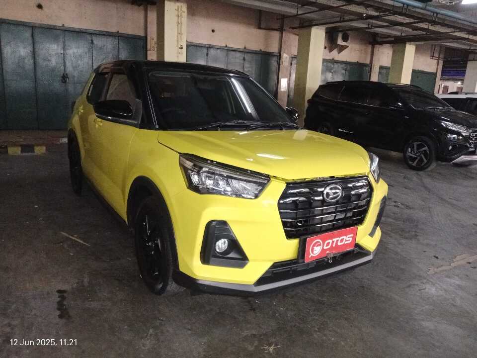 2022 Daihatsu Rocky 1.2 X - Foto 1 dari 6