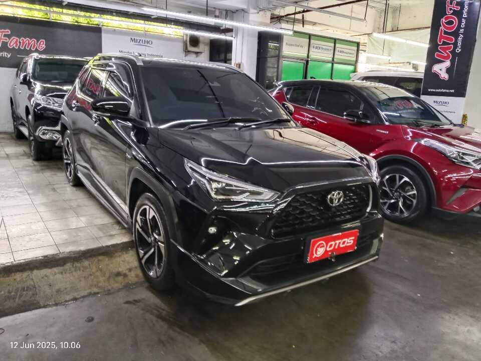 2023 Toyota Yaris Cross 1.5 S HV - Foto 1 dari 6