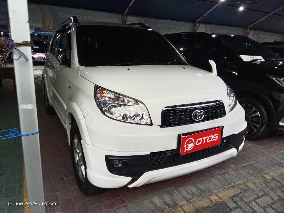 2014 Toyota Rush 1.5 S - Foto 1 dari 6