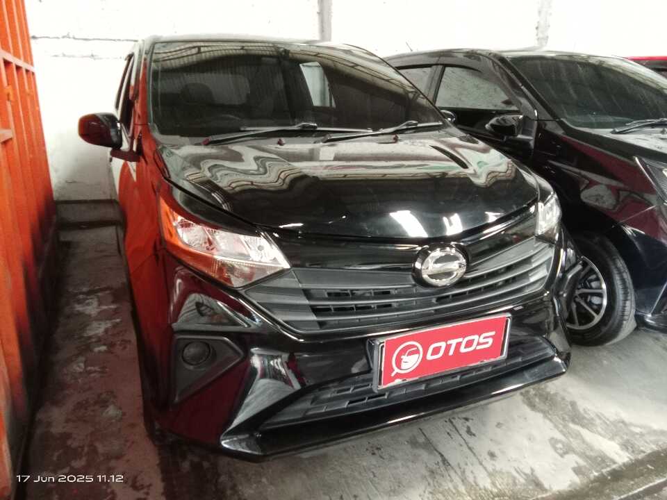 2021 Daihatsu Sigra 1.0 M - Foto 1 dari 6