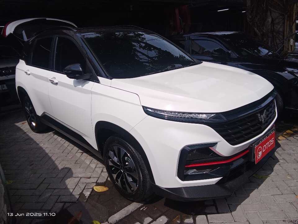 2021 Wuling Almaz 1.5 L T Lux - Foto 1 dari 6