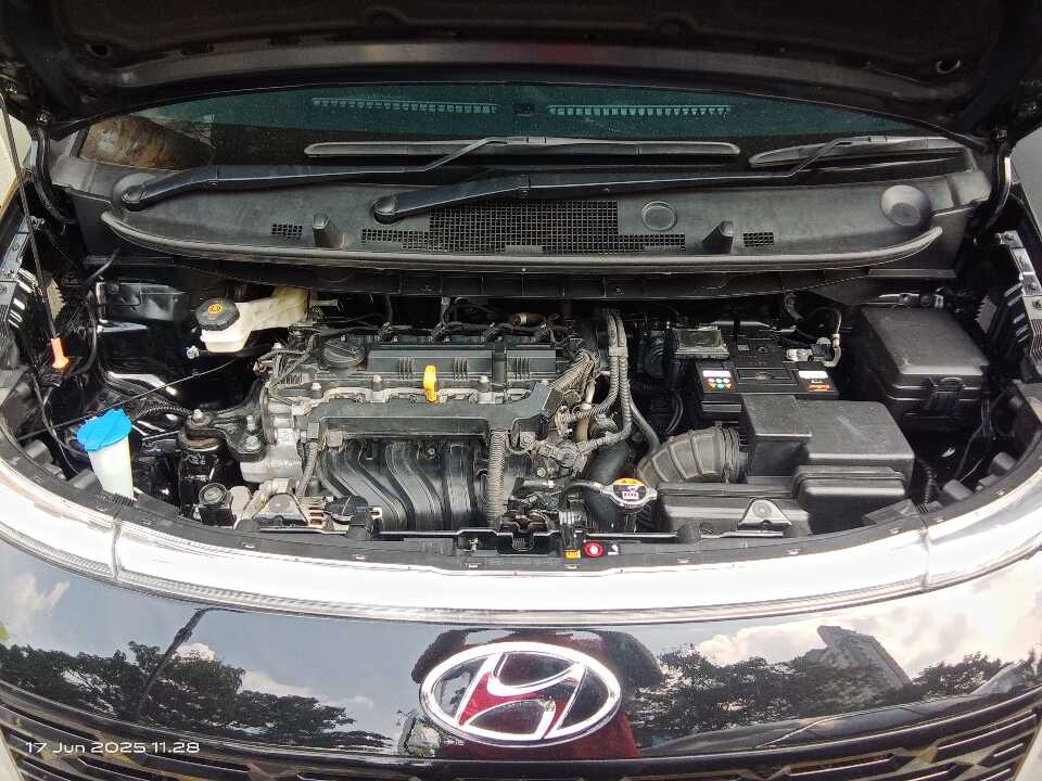 Foto Mobil Bekas Mesin Hyundai Stargazer 1.5 Prime tahun 2022