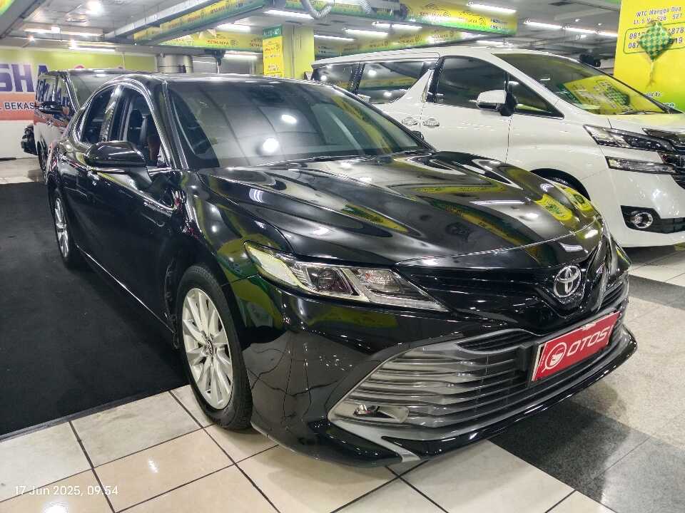2019 Toyota Camry 2.5 V - Foto 1 dari 6
