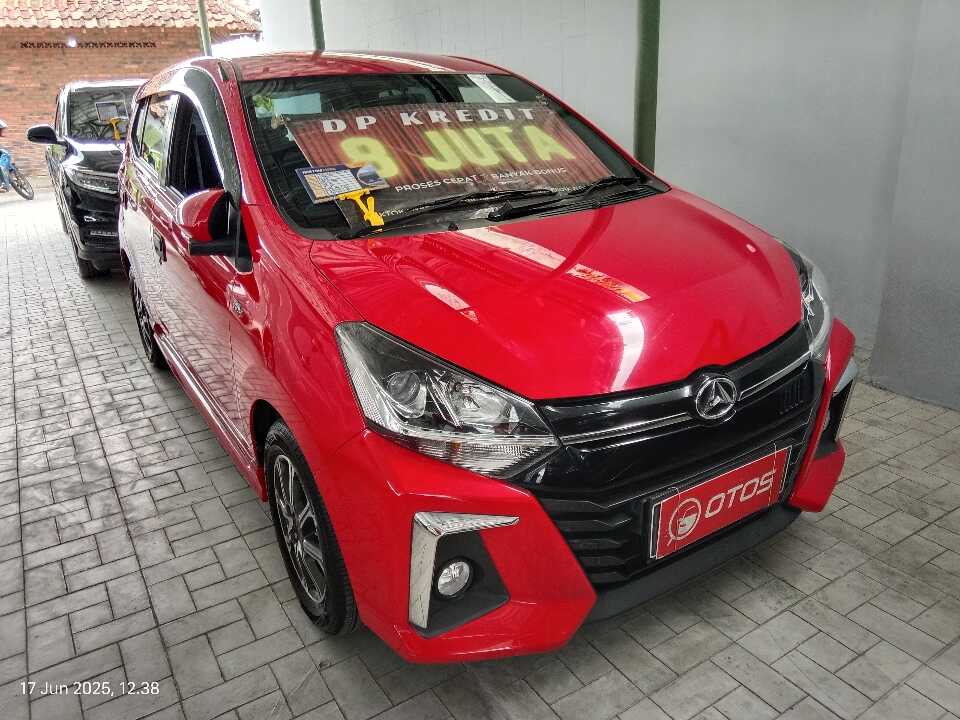 2021 Daihatsu Ayla 1.2 R - Foto 1 dari 6