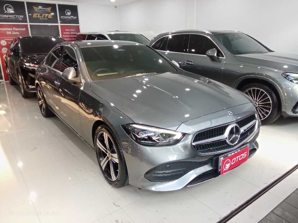 2022 Mercedes-Benz C200 1.5 - Foto 1 dari 6