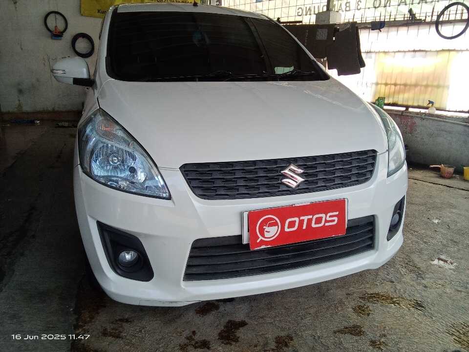 2012 Suzuki Ertiga 1.4 - Foto 1 dari 6
