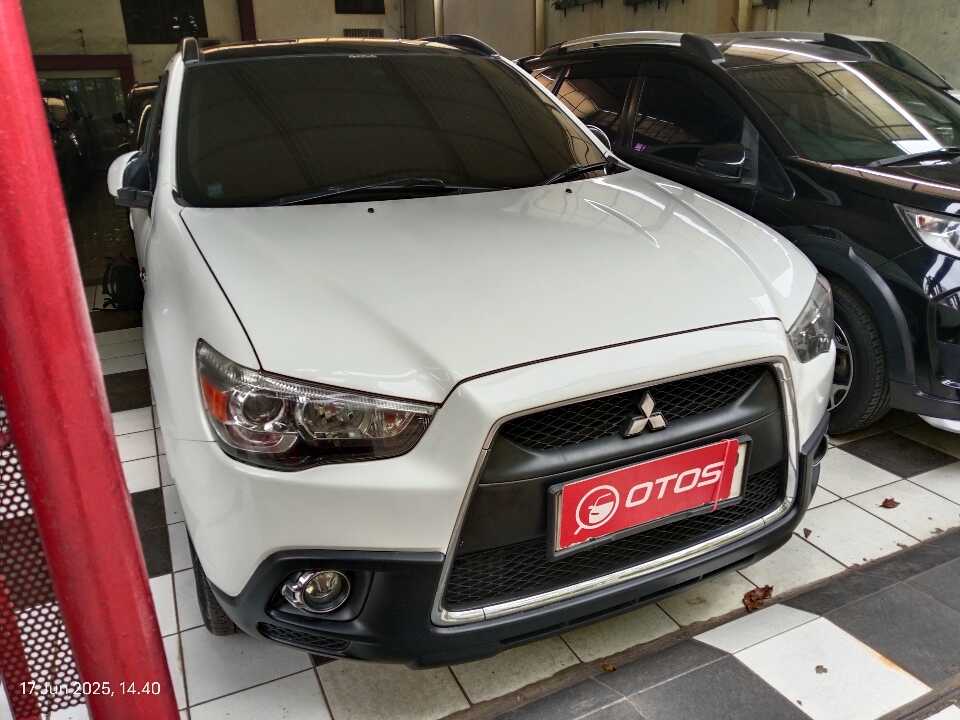 2014 Mitsubishi Outlander Sport 2.0 PX - Foto 1 dari 6