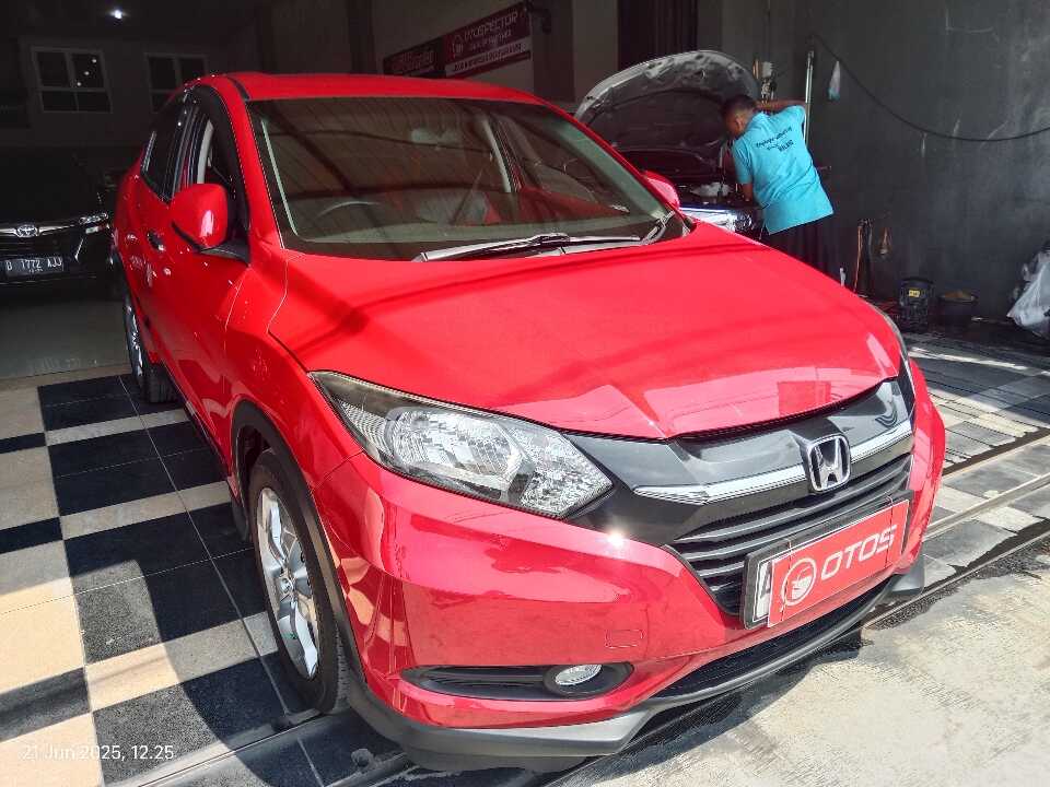 2017 Honda HR-V 1.5 E - Foto 1 dari 6