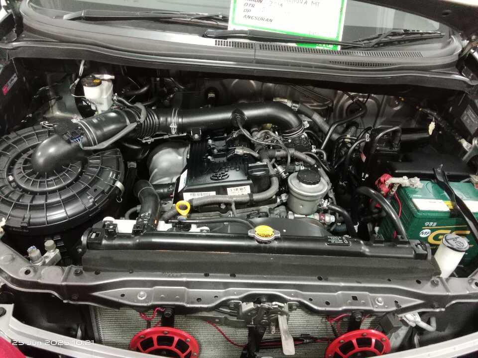 Foto Mobil Bekas Mesin Toyota Innova 2.0 G Luxury tahun 2014