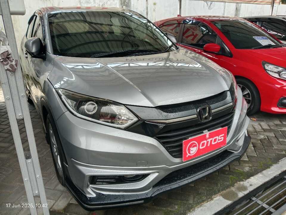 2016 Honda HR-V 1.5 E - Foto 1 dari 6