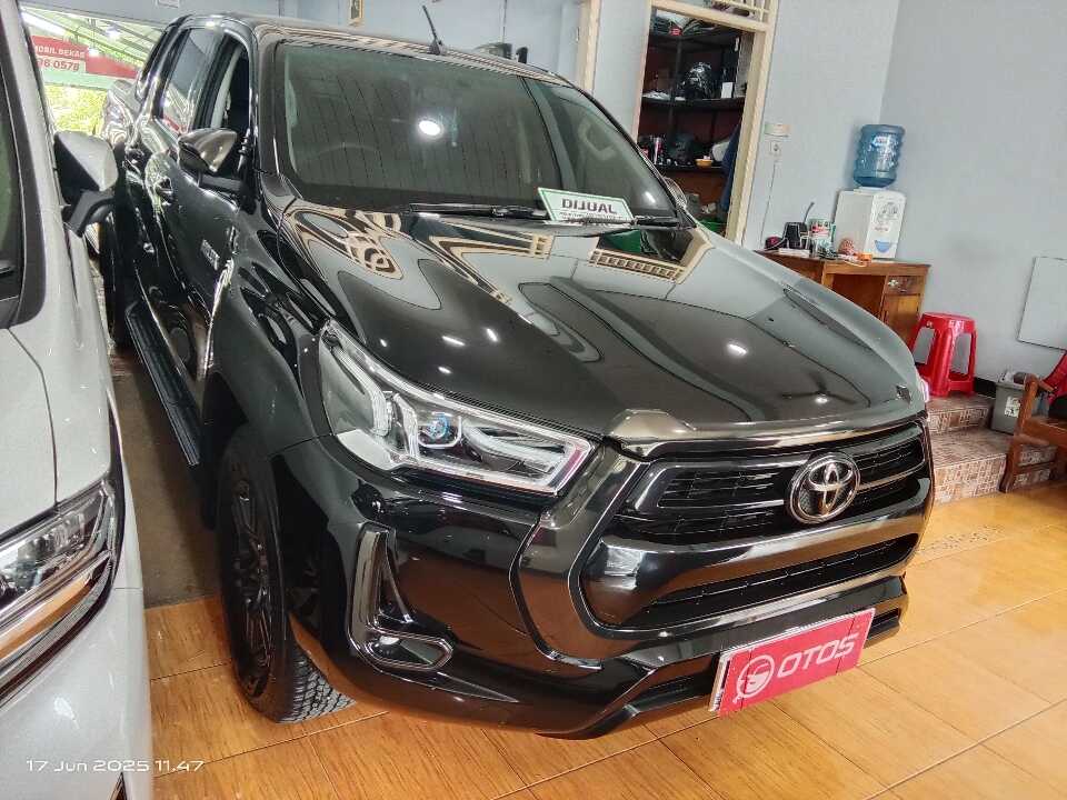 2023 Toyota Hilux 2.4 V D-Cab - Foto 1 dari 6
