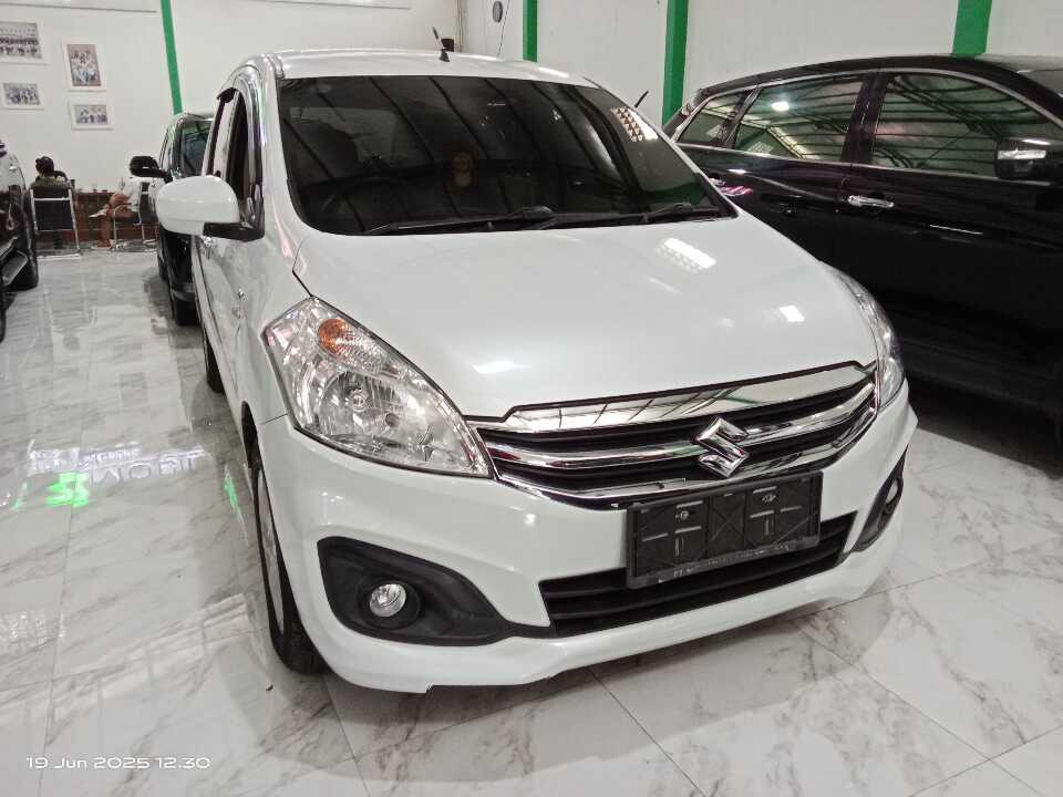 2017 Suzuki Ertiga 1.4 GL - Foto 1 dari 6
