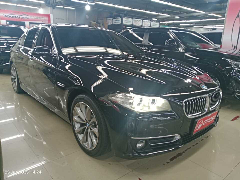 2016 BMW 520i 2.0 - Foto 1 dari 6