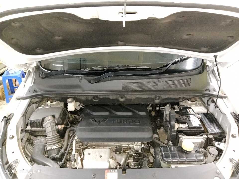 Foto Mobil Bekas Mesin Wuling Cortez 1.5 L T Lux tahun 2022