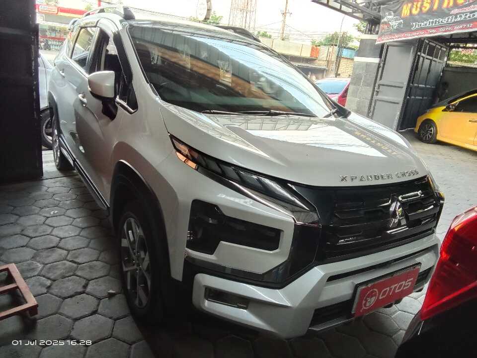 2022 Mitsubishi Xpander 1.5 Cross Premium - Foto 1 dari 6