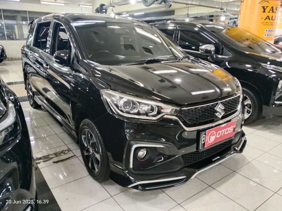 2020 Suzuki Ertiga 1.5 - Foto 1 dari 6