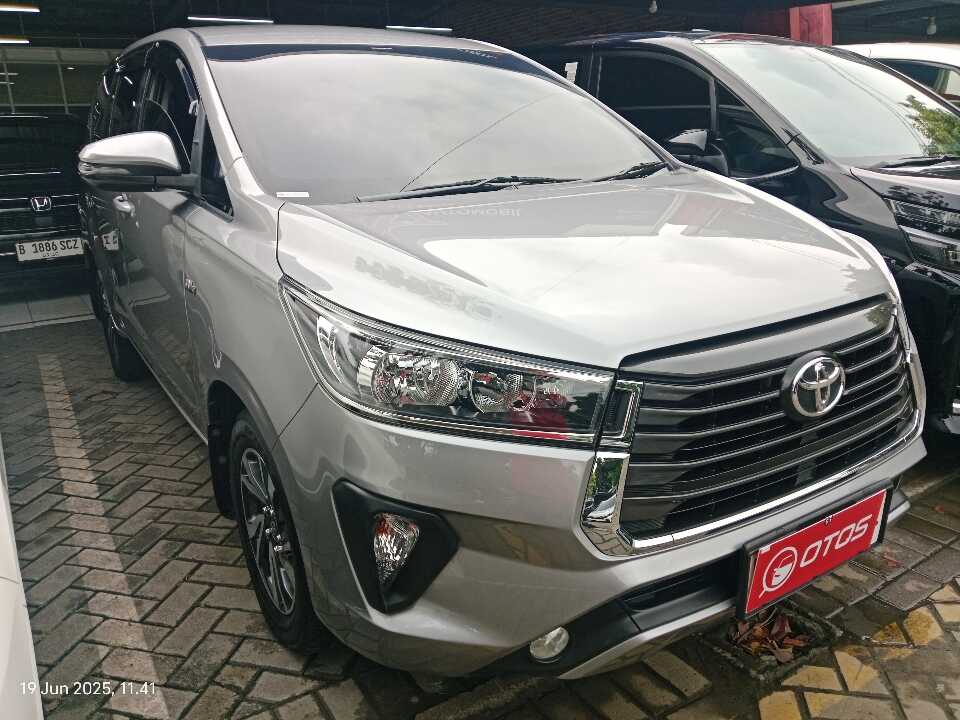 2020 Toyota Kijang Innova 2.0 G - Foto 1 dari 6