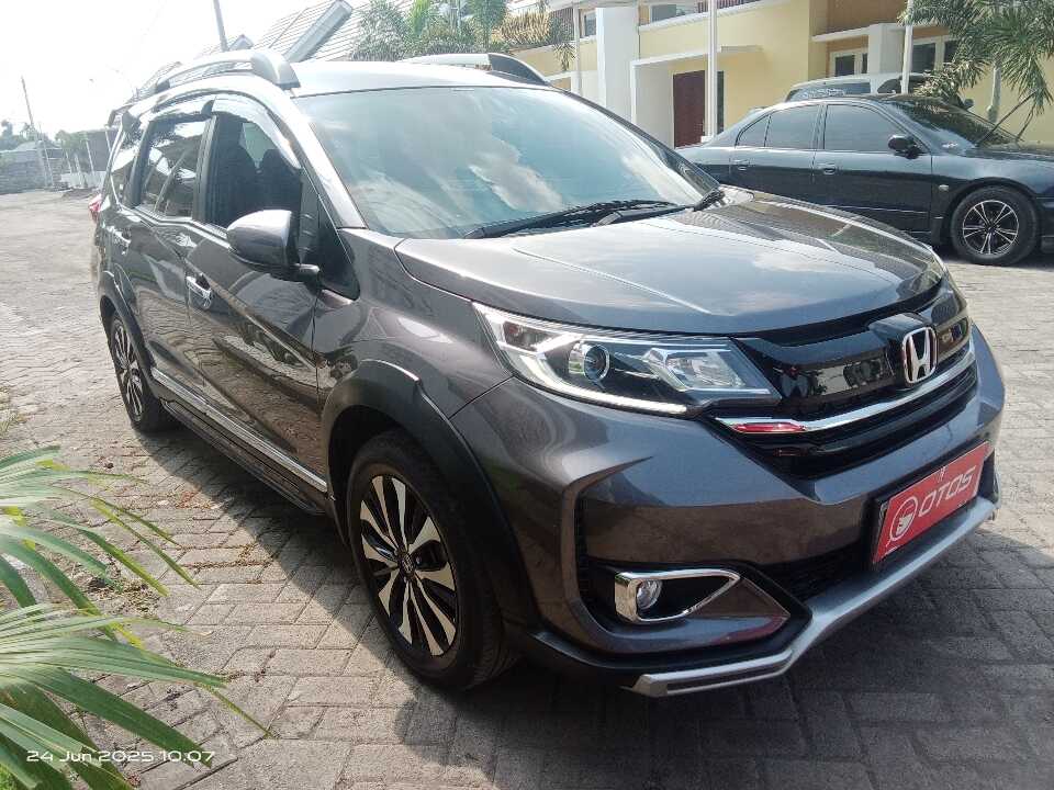 2023 Honda BR-V 1.5 E Prestige - Foto 1 dari 6